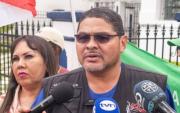 Interpol activa alerta roja para líder sindicalista panameño que abandonó asilo en Bolivia