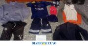 Cayó cuando intentaba vender en la calle objetos robados de una casa