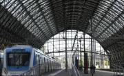 Pasajeros que no saben cuándo salen o llegan los trenes del Roca