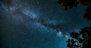 Tres eventos astronómicos deslumbran en agosto: cuándo y cómo verlos