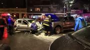 Choque frontal en Chacarita: un auto circulaba en contramano sobre avenida Forest