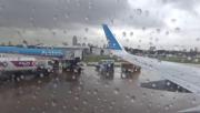 Demoras en Aeroparque por tormentas y actividad eléctrica: 56 vuelos afectados