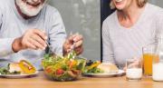 Harvard reveló los 7 alimentos que debes consumir para una vejez saludable y los 5 que tienes que evitar