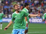 Pepo De la Vega marcó un golazo en el 7-0 de Seattle Sounders sobre Cruz Azul que va directo al Puskas