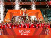 Nicolás Otamendi, otra vez campeón: se consagró con el Benfica en la Supercopa de Portugal y es el 26° título de su carrera