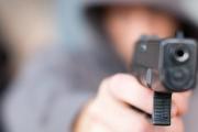 Herido de bala tras discusión familiar por una cama: buscan al agresor