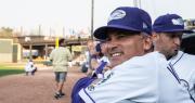 Omar Vizquel podría ser mánager en esta liga invernal (+Detalles)