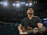 De cuchetas a estadios: el duro camino de Arjona hacia el éxito