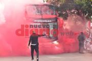 ¡River llegó a Santiago y fue recibido por una multitud!