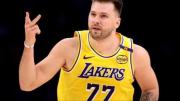 ¡Es Oficial! Luka Dončić firma extensión de contrato con Lakers por $165 millones