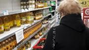 La disparada del dólar se traslada a precios de productos esenciales