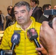 Tensión en la entrega de diplomas: Pablo López no asistió, silencio de Méndez y Olmedo se despegó