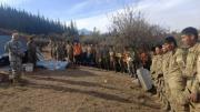INCENDIO EN SAMA: HELICÓPTERO, BRIGADAS MILITARES Y BOMBEROS VOLUNTARIOS INTENSIFICAN LA OFENSIVA