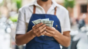 Pago por horas extra y días festivos en Estados Unidos: este es el porcentaje de más que debe recibir
