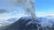 El volcán ruso Krasheninnikov entró en erupción después de 400 años tras el terremoto