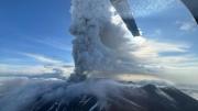 Máxima alerta en Rusia: el volcán Kracheninnikov entró en erupción tras 450 años