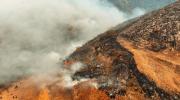 Controlan el 80% del incendio en la serranía de Sama, pero aún hay fuego en las zonas de difícil acceso