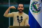 Bukele sostiene que la reelección indefinida no significa “el fin de la democracia” y desestima ser llamado “dictador”