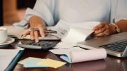 Según una encuesta, más de la mitad de los trabajadores argentinos no logra independizarse del hogar familiar