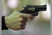 Un sujeto con un arma de fuego asaltó a un menor de 14 años y le robó un iPhone