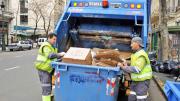 Controlarán y sancionarán a las personas que revuelvan los contenedores de basura