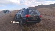 Presunto exceso de velocidad causa colisión entre vagoneta de Comibol y un minibús