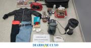 Llevaba electrodomésticos y alhajas pero abandonó todo cuando vio a la policía