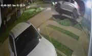 Un conductor se salvó de milagro tras caer a una zanja en La Plata