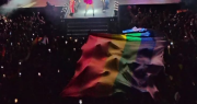 El Orgullo dijo presente en el show de Lali en San Juan y sorprendió a la artista