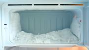 Barato y sin esfuerzo: el truco casero para que el freezer no acumule mucho hielo
