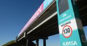 Instalan nuevos tótems en distintos puntos de la Autopista La Plata-Buenos Aires para controlar la velocidad