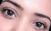 Cómo son las pestañas fantasma, el truco de maquillaje para tener una mirada con volúmen