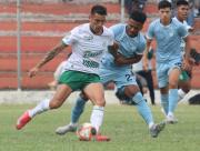Oriente golea 3-0 a Aurora y tranquiliza a su hinchada