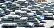 La Felcn descubre cargamento de marihuana en tubos de andamios