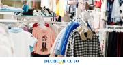 Día del niño: por la crisis, la ropa desplaza a los juguetes