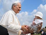 El Papa visitó en el hospital a un adolescente español con cáncer: una historia dramática