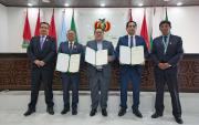 Fiscal General suscribe convenios con la USFX y Univalle para que los estudiantes realicen pasantías