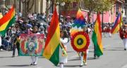 Desfile escolar: Un trufi arrolló a 18 estudiantes, 4 quedaron heridos