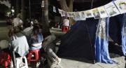 Robos y agresiones: Denunciaron que colectivos atacaron vigilia de madres de presos políticos frente al TSJ
