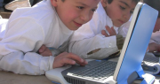 Tras el inicio de entrega de computadoras a docentes sanjuaninos, ¿cuándo las recibirán los alumnos?