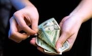 Tras la fuerte suba, el mercado prevé un nuevo piso alto para el dólar
