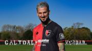Sufre Darío Benedetto: se volvió a lesionar, sigue sin debutar en Newell‘s y se perdería el clásico’