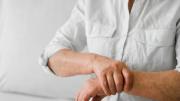¡Adiós dolores en tus huesos! Esta es la milagrosa infusión natural que combate la artritis: preparación rápida y sencilla en casa