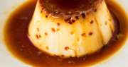 Cómo hacer flan casero keto en 10 minutos con 4 ingredientes que tenés en la cocina