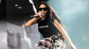 Gritos, insultos y un arma: quién es el detenido por la amenaza de bomba en un show de Lali Espósito