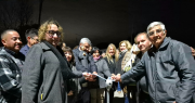 Villa Hilario Elorza inauguró alumbrado público y nuevas veredas