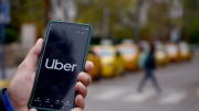 Taxistas pierden contra Uber en Neuquén: de cuánto es la diferencia de precios y por qué