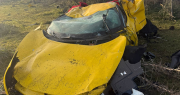 Video: chocó una Ferrari amarilla valuada en más de $1.000.000.000