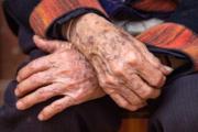 Detuvieron a un hombre acusado de matar a su mamá de 90 años