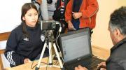 Bolivia, joven y urbana, decide el futuro en una elección marcada por la crisis